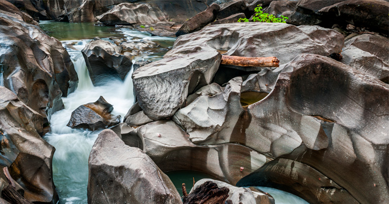 Chapada dos Veadeiros - Cachoeira Vale da Lua