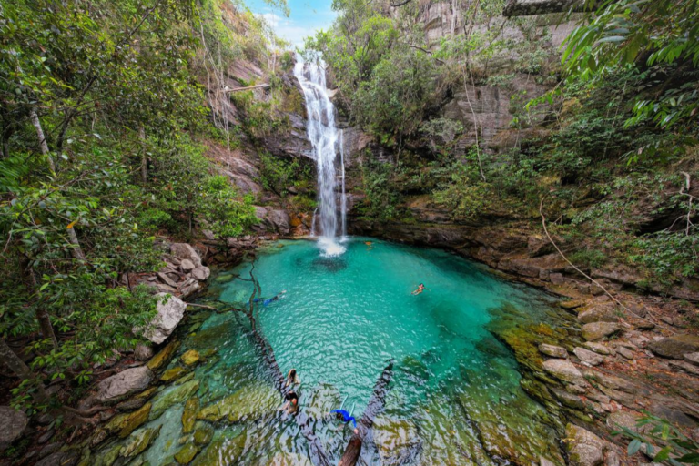 Conheça a Chapada dos Veadeiros.