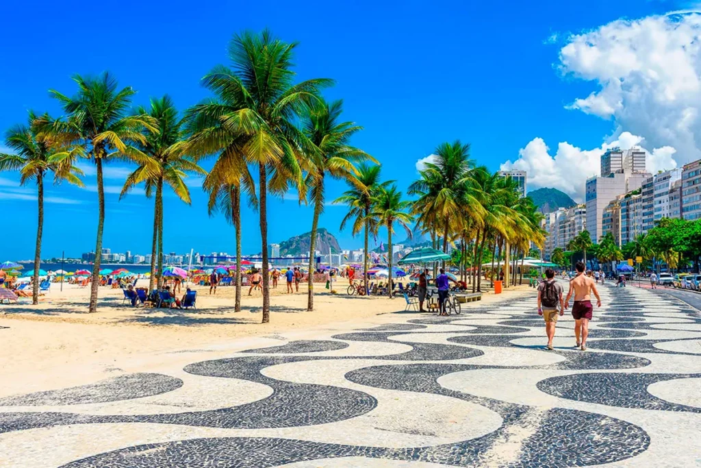 A Praia de Copacabana é uma das mais famosas praias do mundo, localizada no bairro de Copacabana, no Rio de Janeiro.