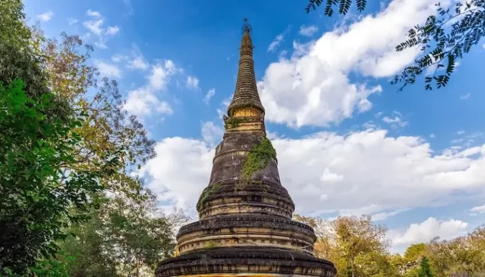 Templo Wat Umong em Chiang Mai